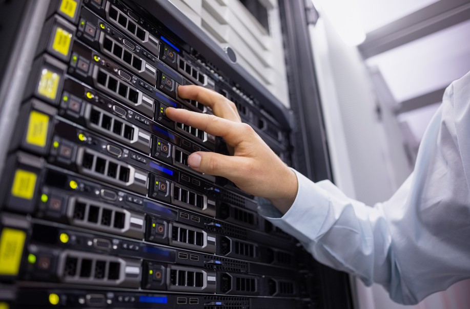 сервера в работе.jpg